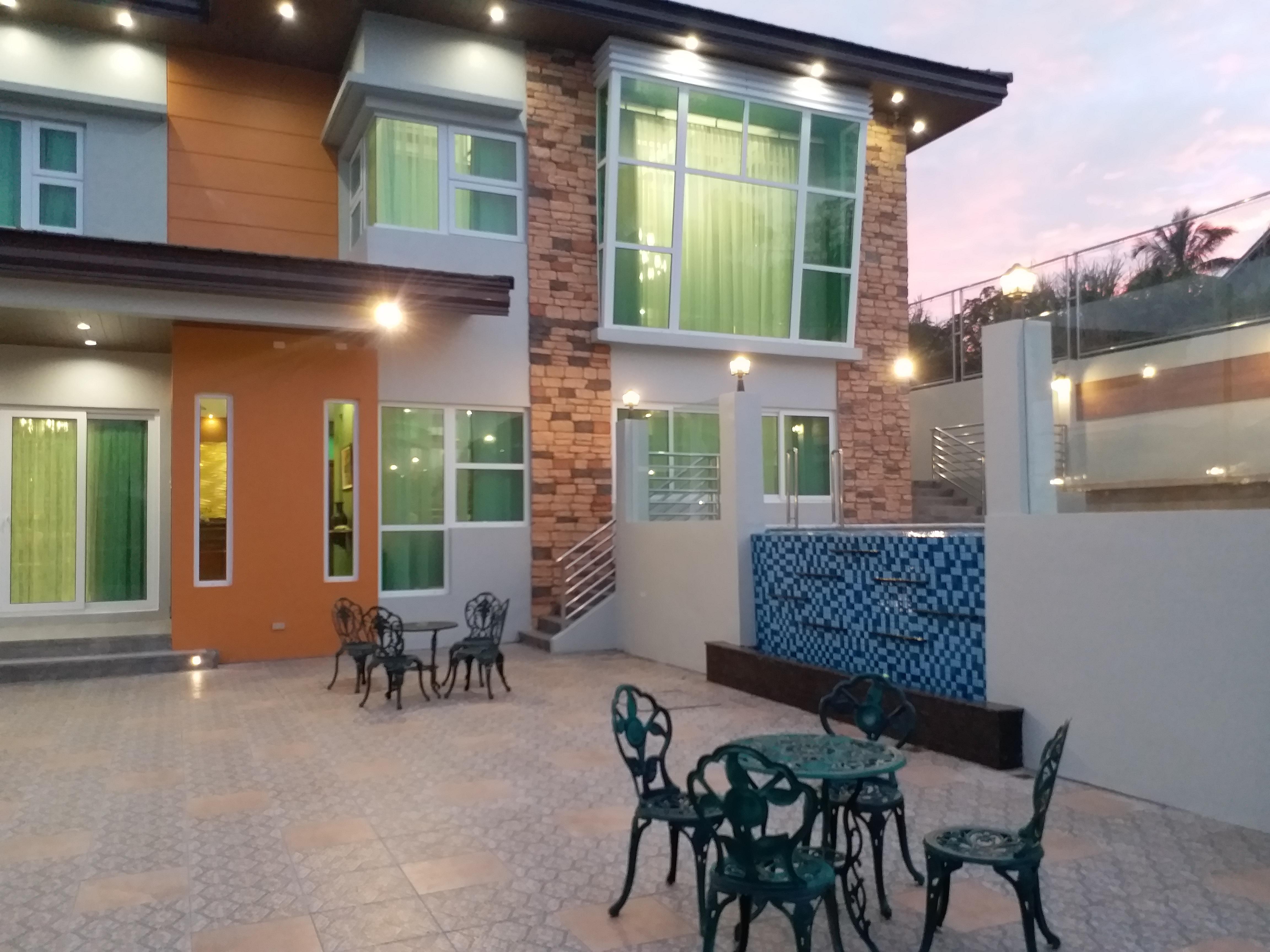 טגאיטאי Lee Boutique Hotel Tagaytay מראה חיצוני תמונה
