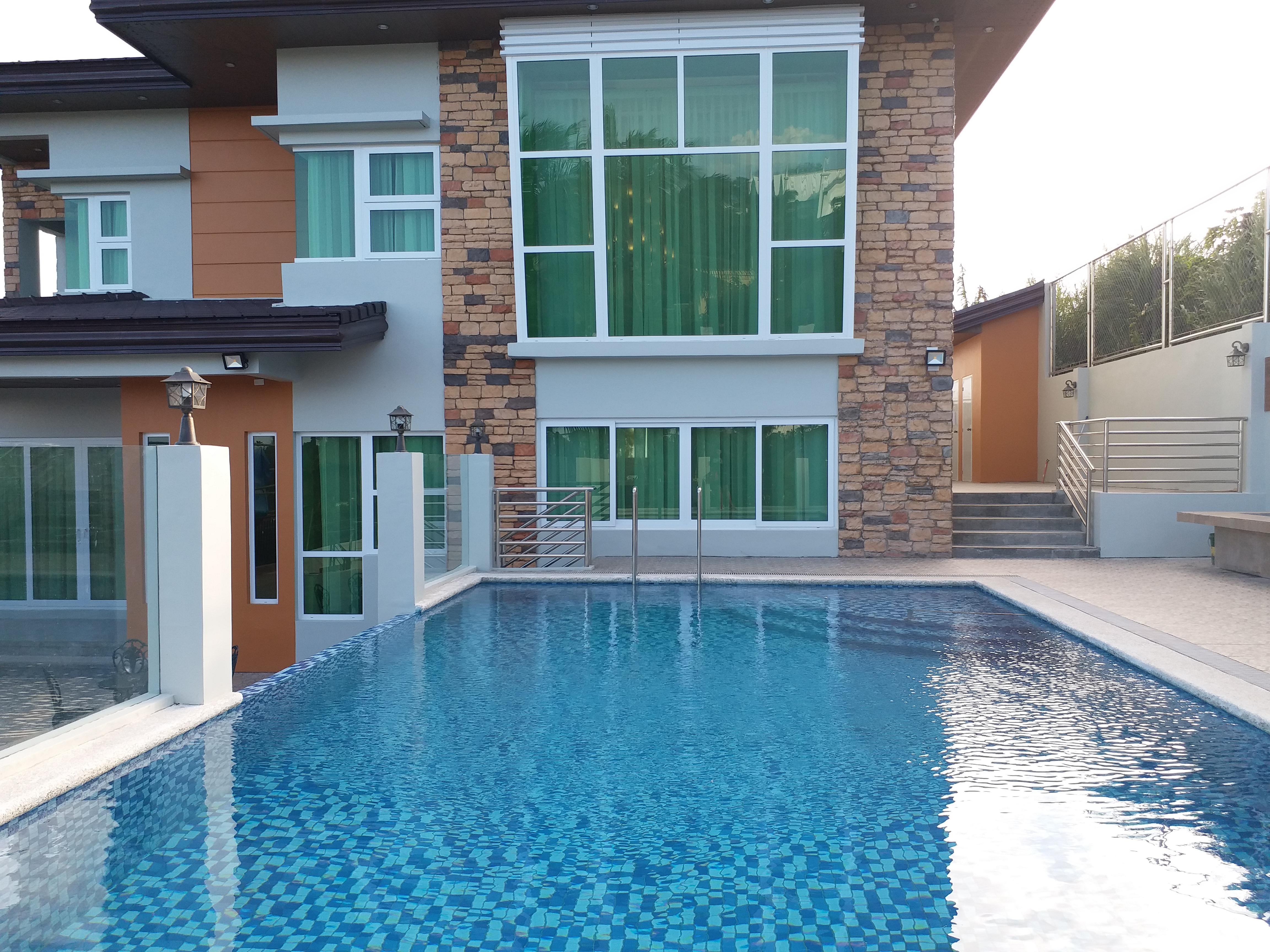 טגאיטאי Lee Boutique Hotel Tagaytay מראה חיצוני תמונה