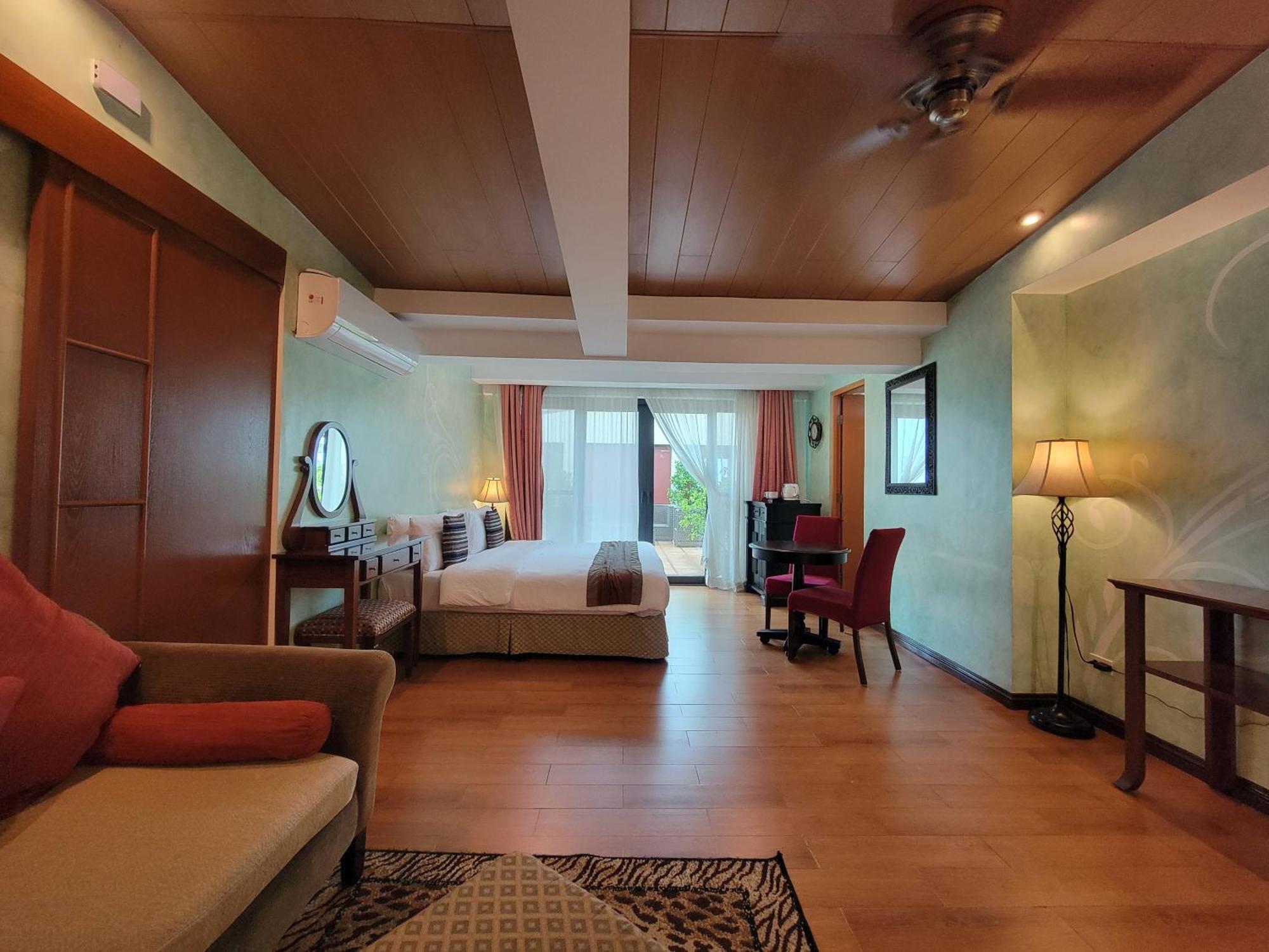 טגאיטאי Lee Boutique Hotel Tagaytay מראה חיצוני תמונה