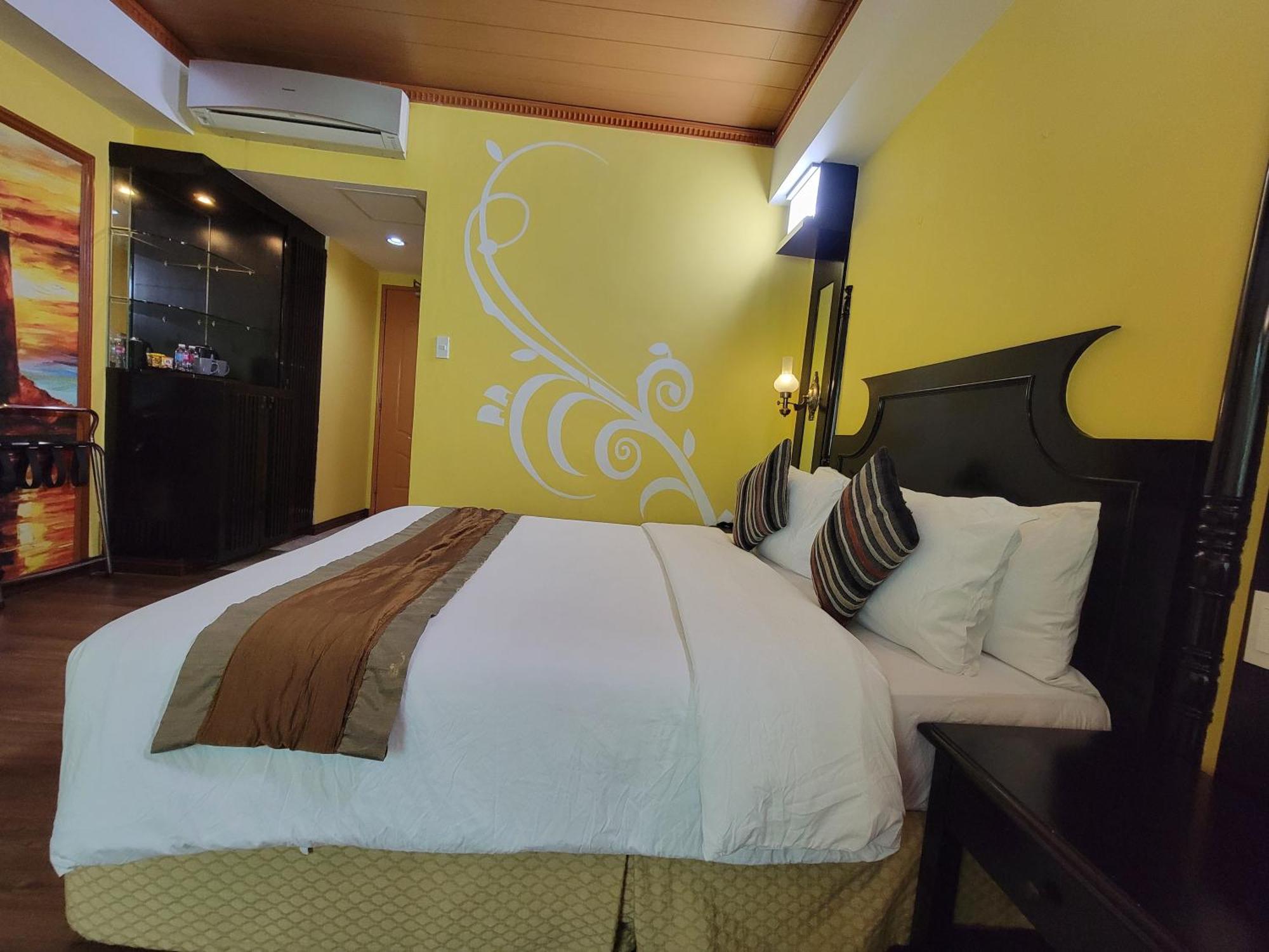 טגאיטאי Lee Boutique Hotel Tagaytay מראה חיצוני תמונה