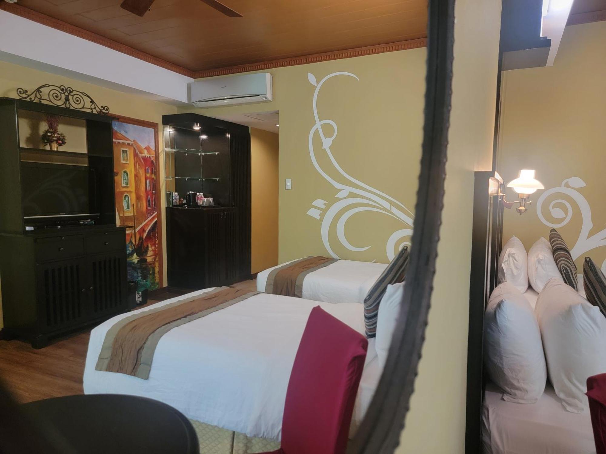 טגאיטאי Lee Boutique Hotel Tagaytay מראה חיצוני תמונה
